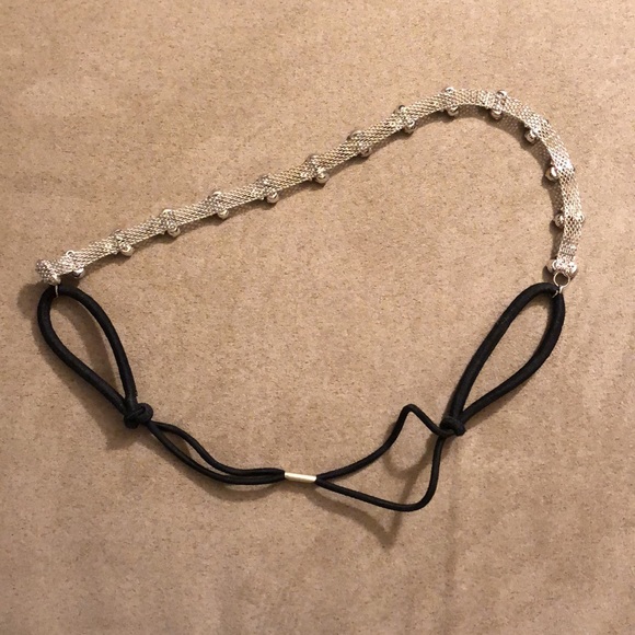 Super cute silver and crystal headband with hidden Mickey details - Picture 4 of 4